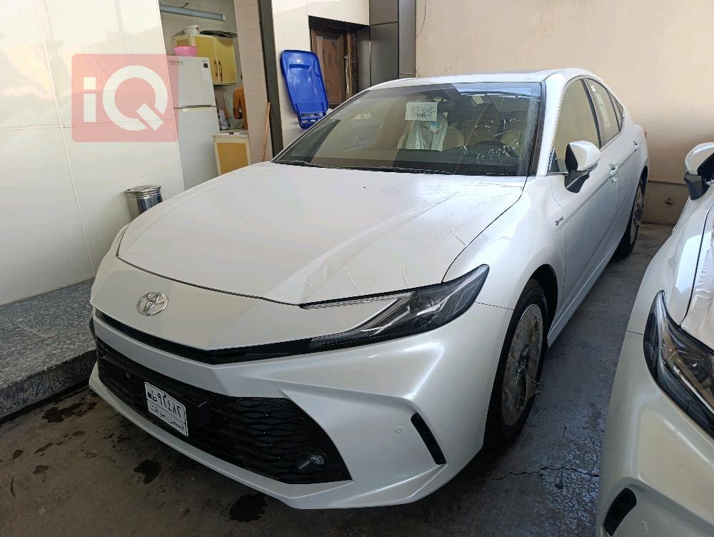 تۆیۆتا کامری